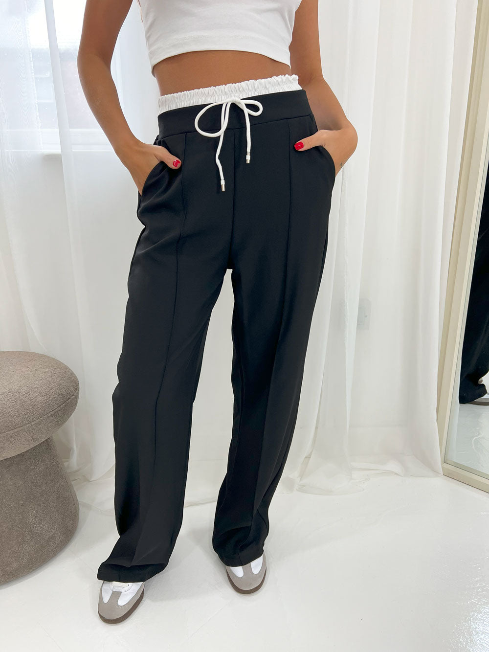 DOUBLE WAISTBAND TAILORED TROUSERS IN BLACK - Angeleene