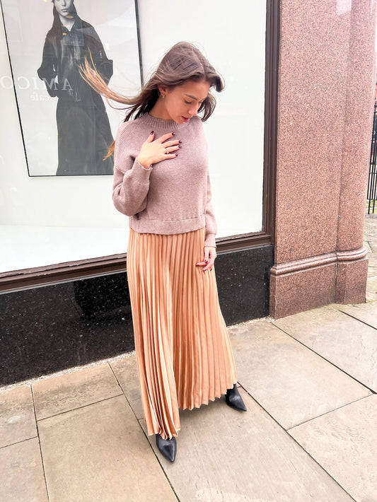 LONG SLEEVE SWEATER PLEATED DRESS IN GOLD - Angeleene