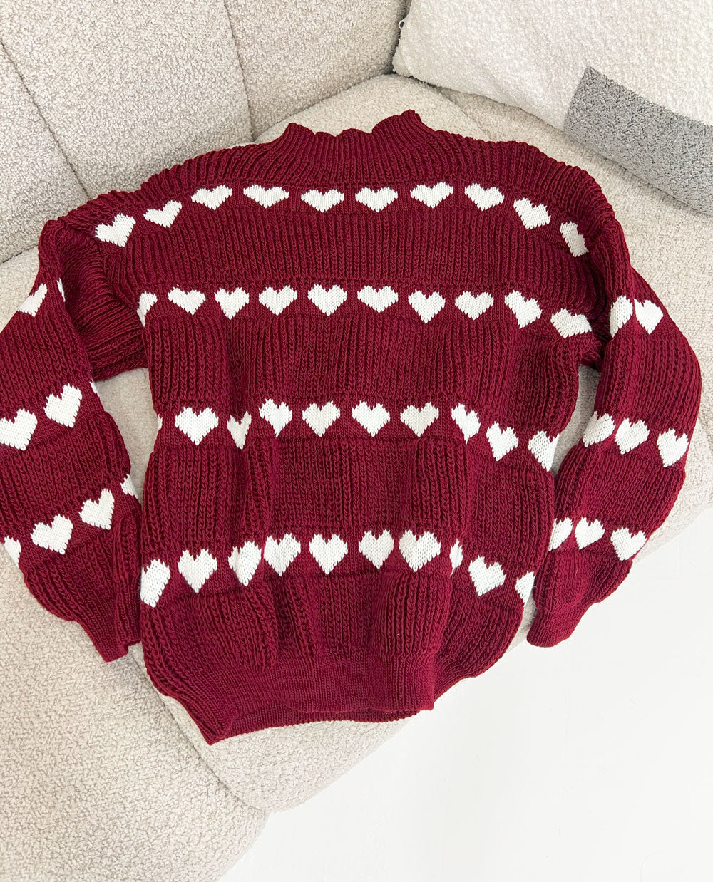 KNITTED JUMPER HEART PATTERN IN BURGUNDY - Angeleene